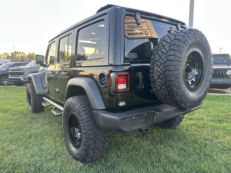New 2025 Jeep Wrangler 4-door Sport SImage 16