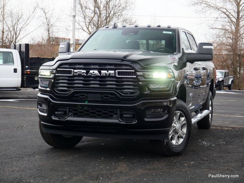 New 2026 RAM 3500 Big Horn Crew Cab 4x4 6'4' Box