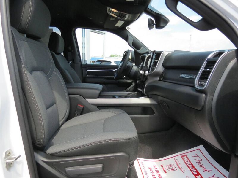 Used 2023 RAM 1500 Big Horn 4x4 4dr Crew Cab 5.6 ft. SB PickupImage 15