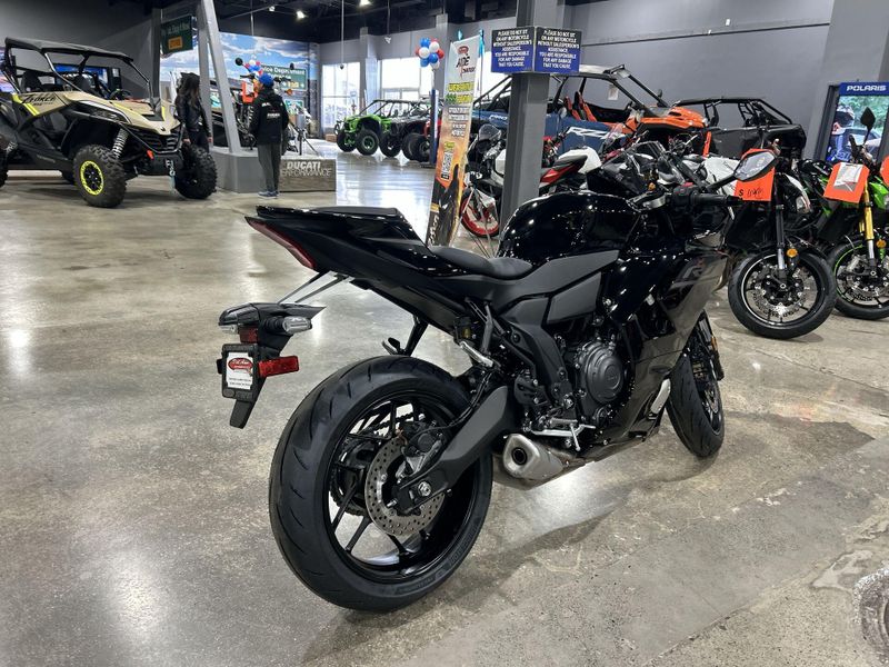 New 2026 Yamaha YZF-R7 Image 13