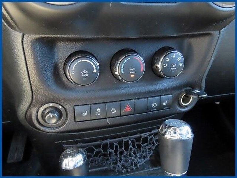 2018 Jeep Wrangler JK Unlimited AltitudeImage 17