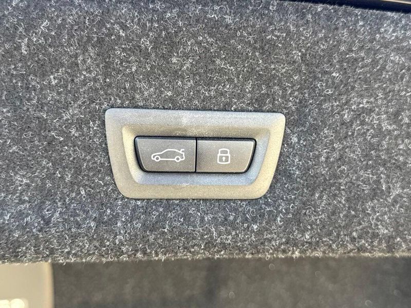 Used 2026 BMW 3 Series 330iImage 17