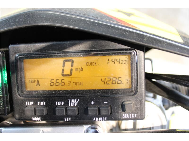 2022 Suzuki DRZ400 Image 5