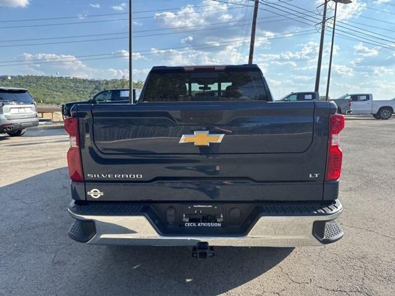 2021 Chevrolet Silverado 1500 LT photo 6