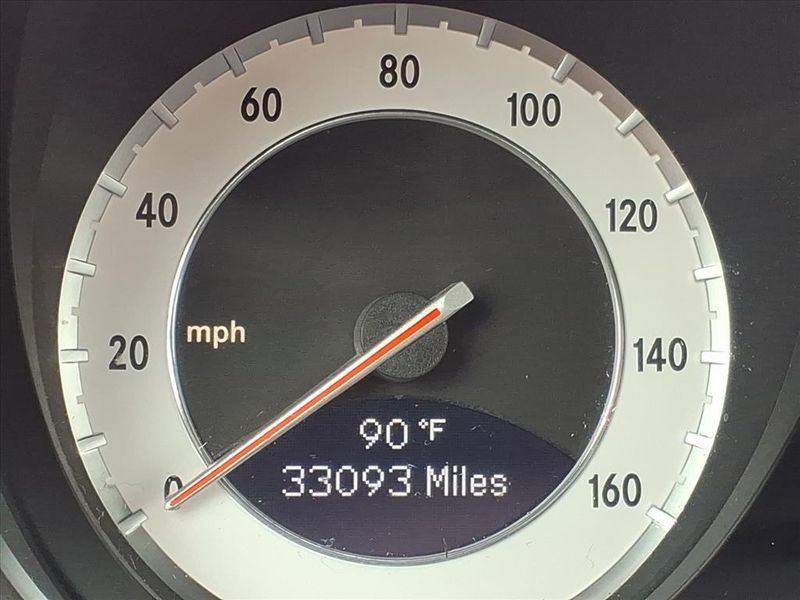 Used 2011 Mercedes-Benz SL 550 550Image 26