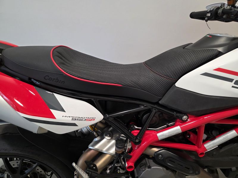 2025 Ducati Hypermotard 950 SP