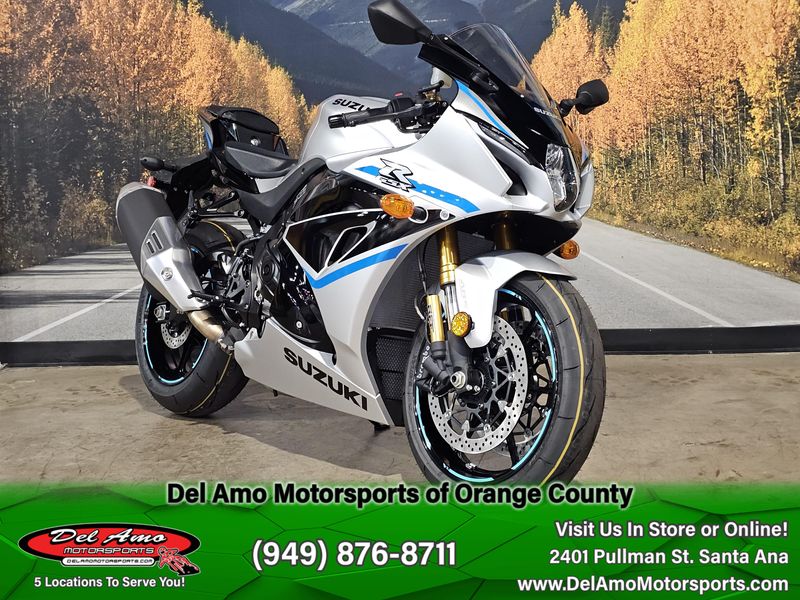 2025 Suzuki GSX-R1000R Image 4
