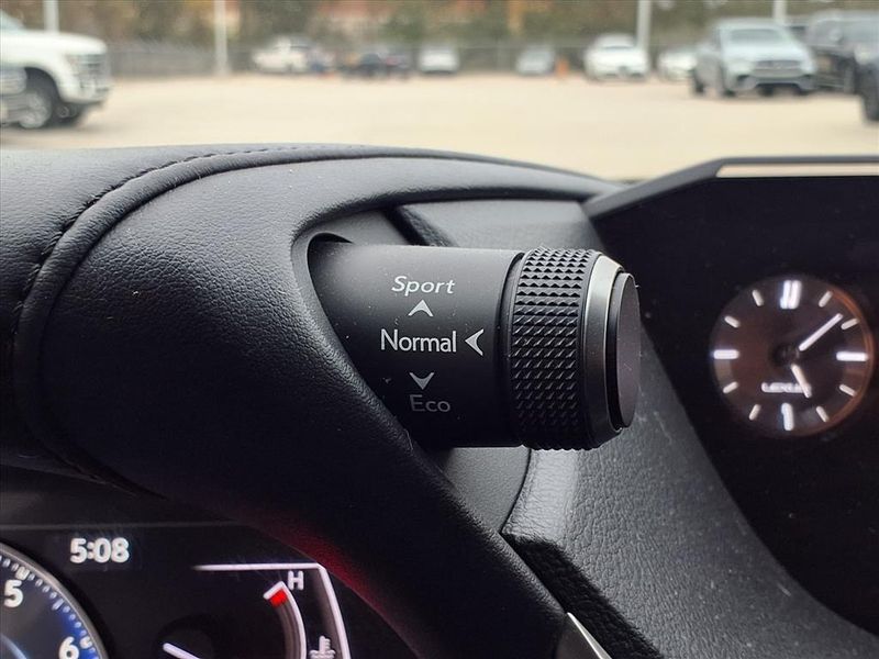 Used 2019 Lexus ES 350Image 21