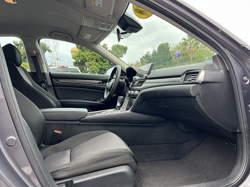 2019 Honda Accord 4d LX 1.5LImage 19