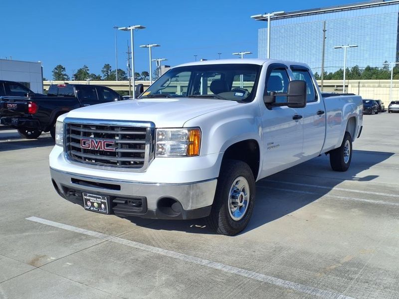 Used 2010 GMC Sierra 2500HD Work TruckImage 2