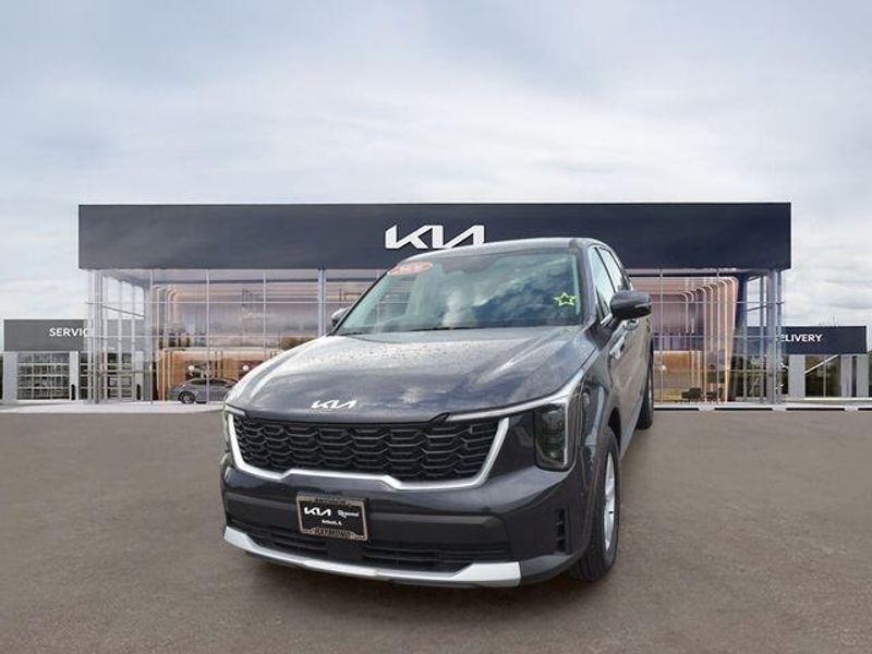 New 2026 Kia Sorento LXImage 8