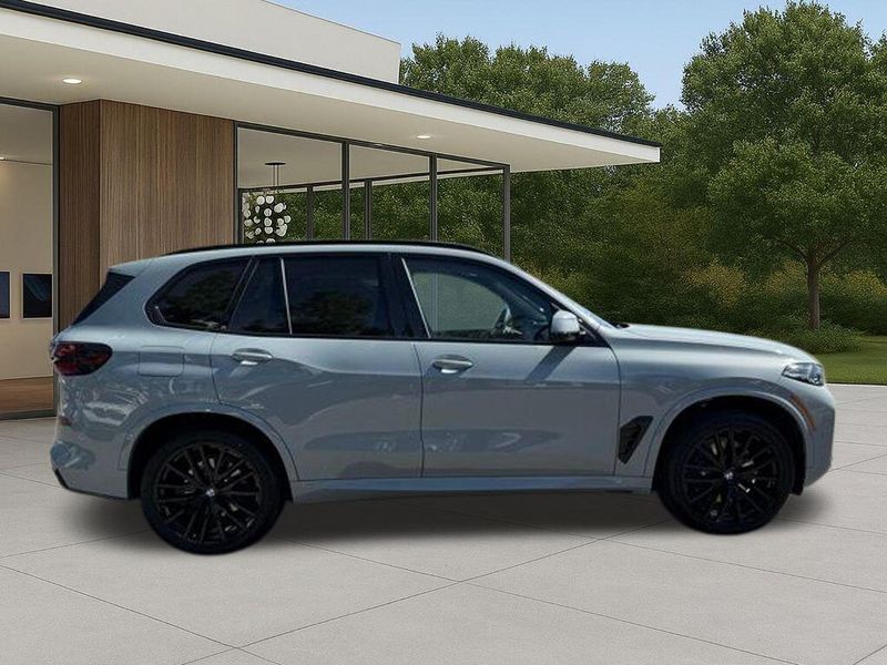 New 2026 BMW X5 sDrive40iImage 7
