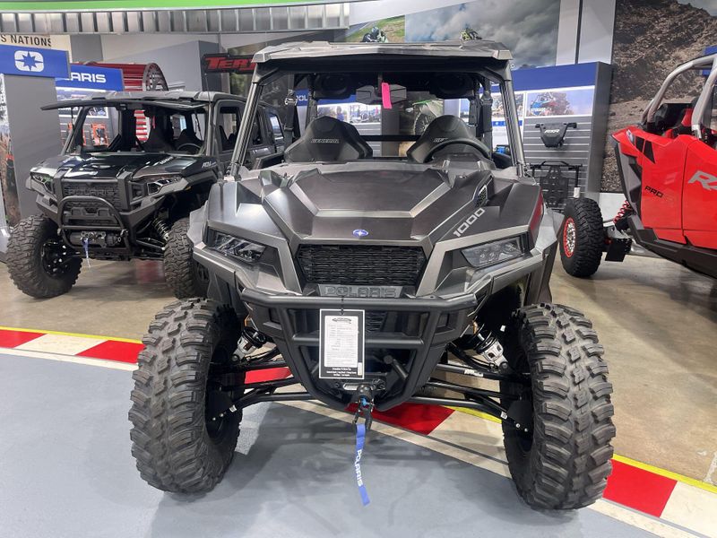 New 2026 Polaris GENERAL XP 4 1000 ULTIMATE Image 17