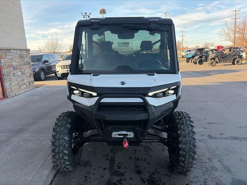 New 2026 Can-Am DEF LTD HD11 