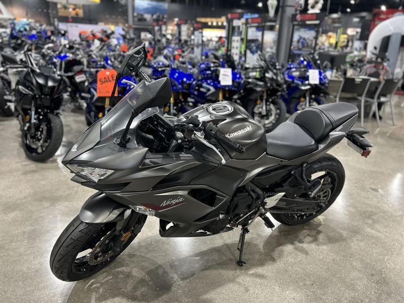 Used 2022 Kawasaki NINJA 650 Image 17