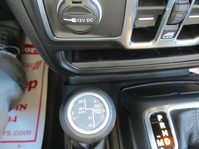 Used 2025 Jeep Wrangler 4xE Sahara 4x4 4dr SUVImage 14