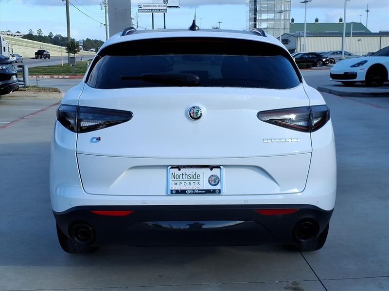 New 2025 Alfa Romeo Stelvio AwdImage 7