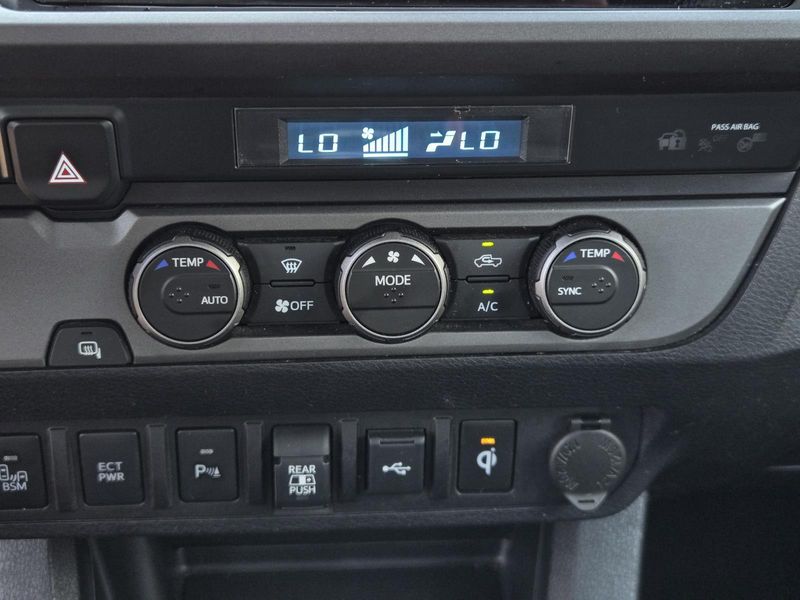 Used 2022 Toyota Tacoma 2WD TRD Off Road Double Cab 5' Bed V6 AT (Natl)