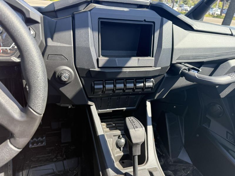 New 2025 Polaris RZR PRO XP 4 SPORT Image 10