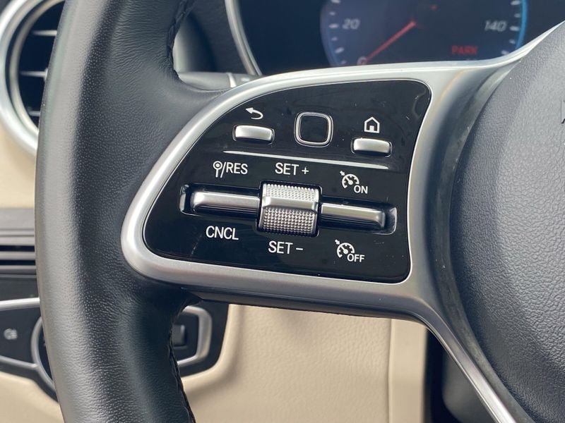 Used 2022 Mercedes-Benz GLC 300Image 27