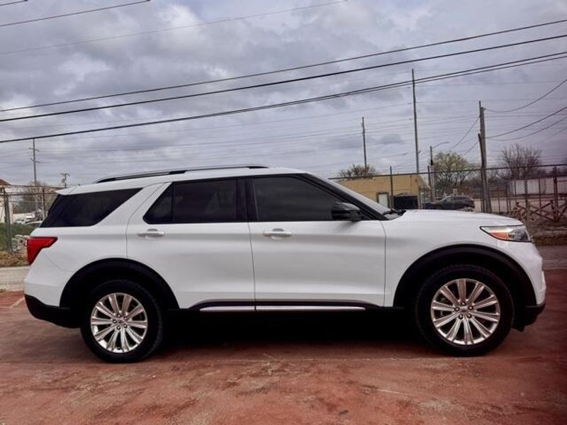 Used 2020 Ford Explorer LimitedImage 4