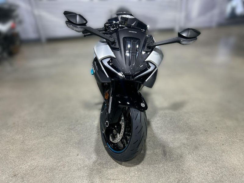 New 2026 CFMOTO 675SS Image 21