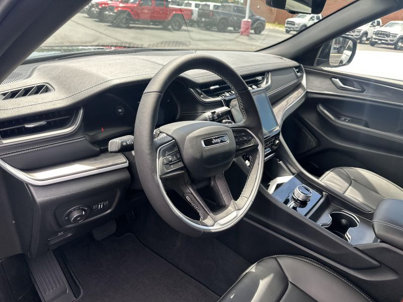 2025 Jeep Grand Cherokee Limited 4x4Image 25