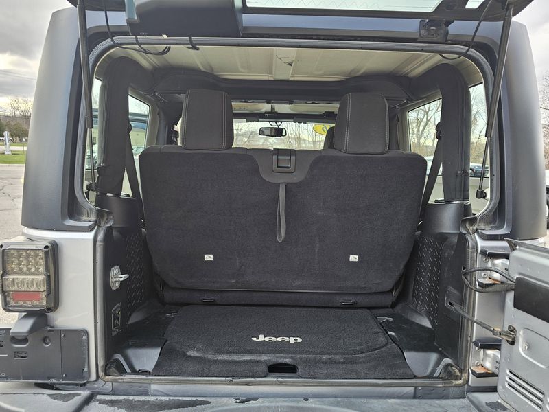 Used 2016 Jeep Wrangler JK RubiconImage 23