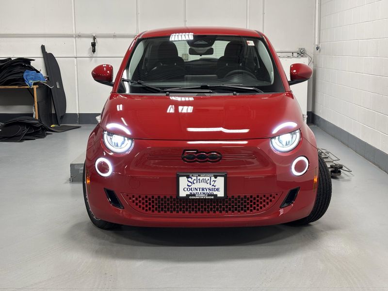 New 2024 Fiat 500e Inspi(red)Image 6