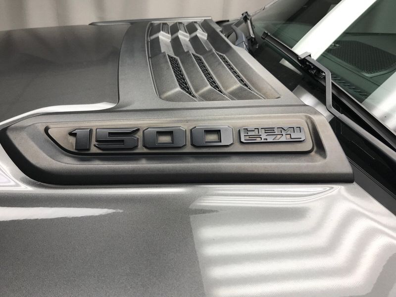 2020 RAM 1500 RebelImage 3