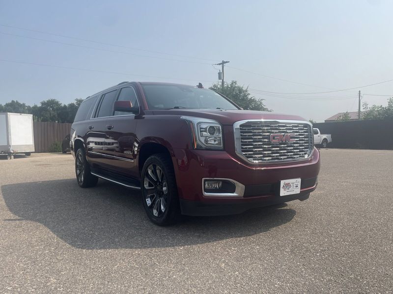 2020 GMC Yukon XL DenaliImage 2