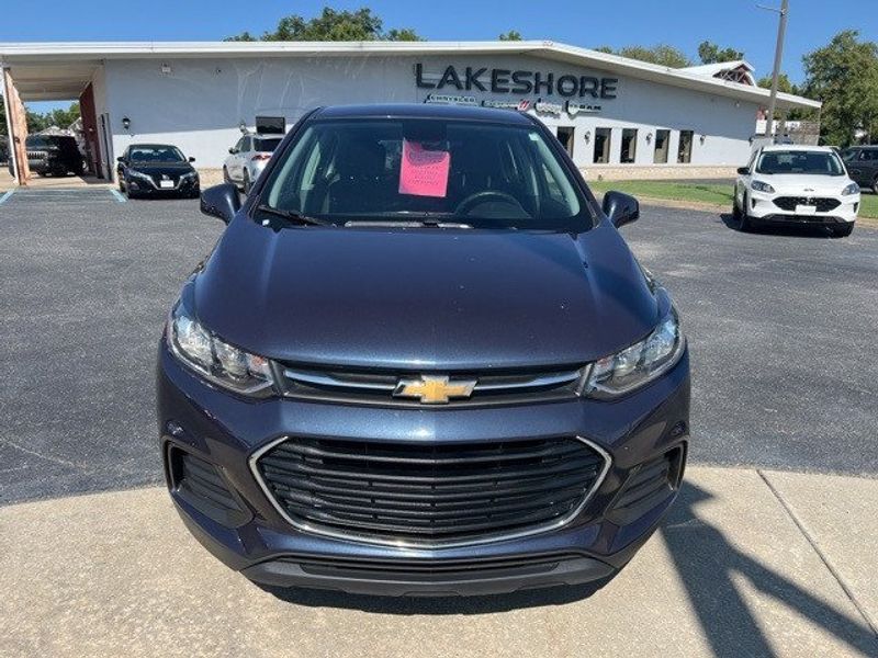 2019 Chevrolet Trax LSImage 2