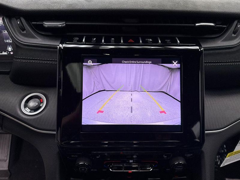 New 2025 Jeep Grand Cherokee Laredo X 4x4Image 13