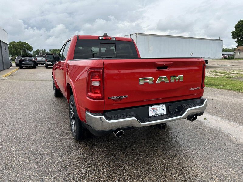 2025 RAM 1500 LaramieImage 6