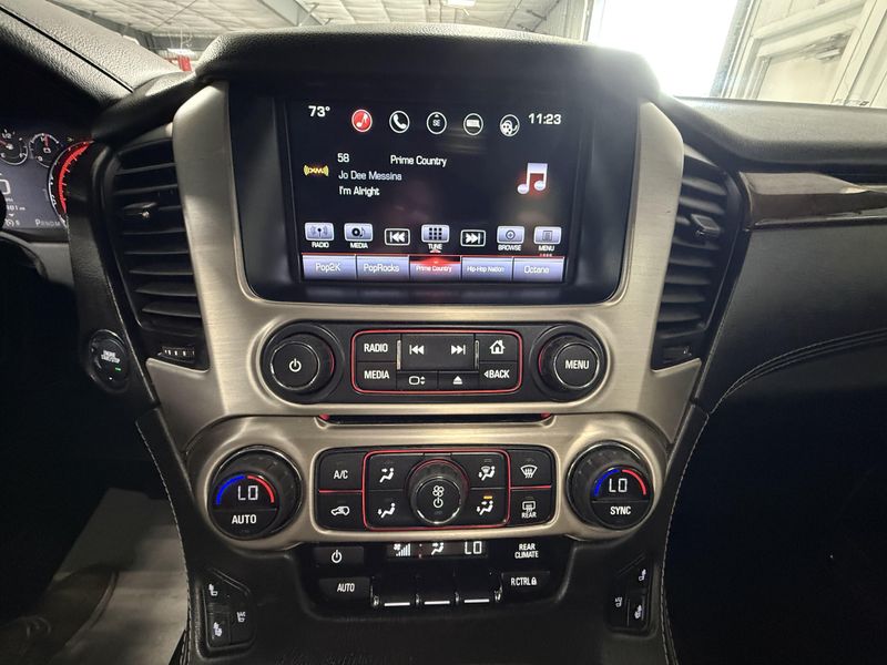 Used 2016 GMC Yukon XL DenaliImage 30