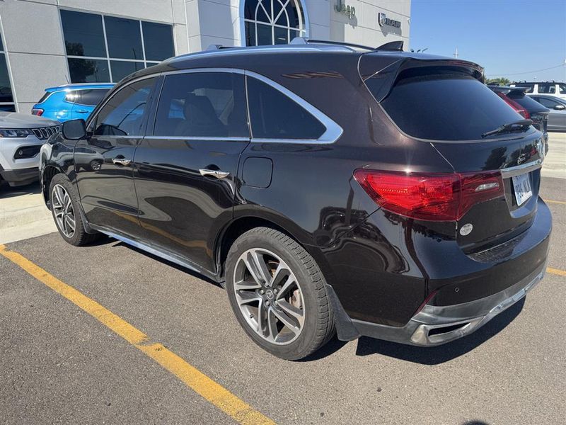 2017 Acura MDX SH-AWD Advance photo 3
