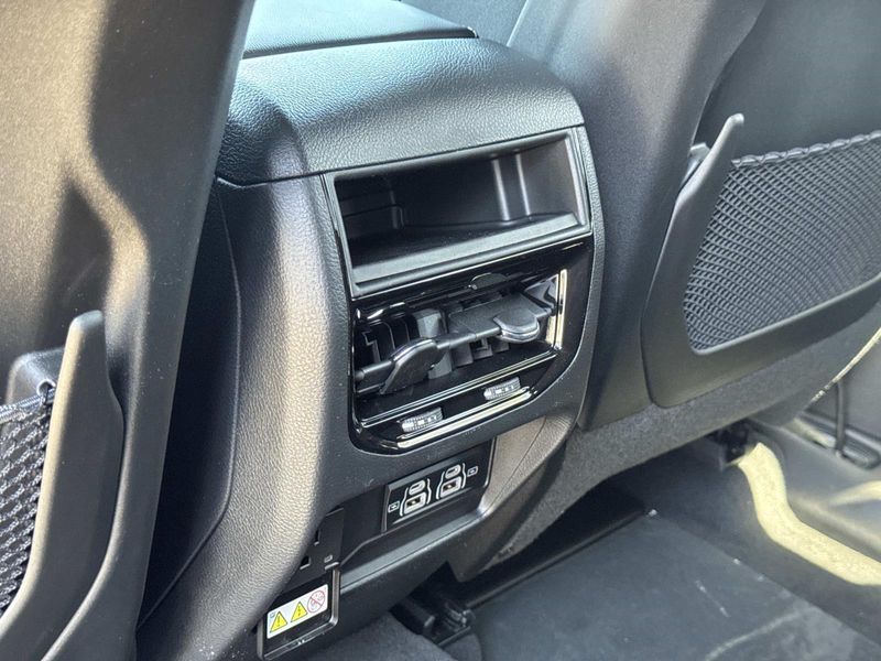 New 2026 Jeep Grand Cherokee Laredo X 4x2
