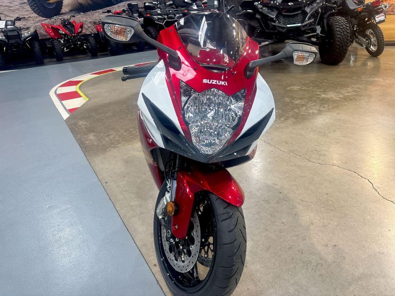 New 2027 Suzuki GSX-R600 Image 13