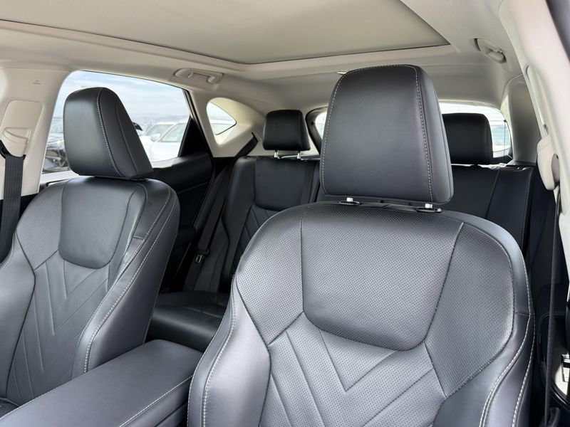 Used 2025 Lexus NX 350h LuxuryImage 20