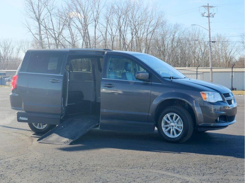 2019 Dodge Grand Caravan SXTImage 36