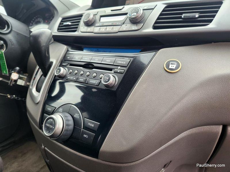 2013 Honda Odyssey EX-L photo 37