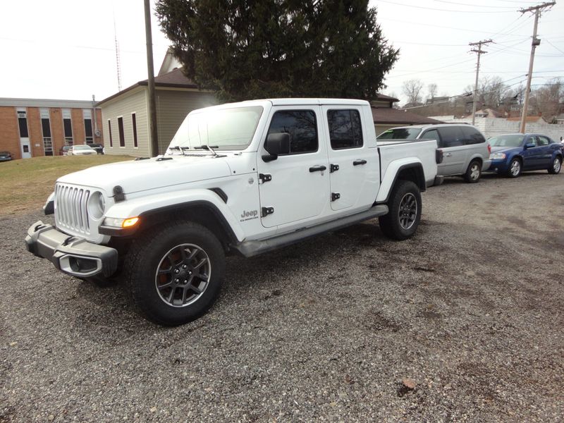 2022 Jeep Gladiator Image 3