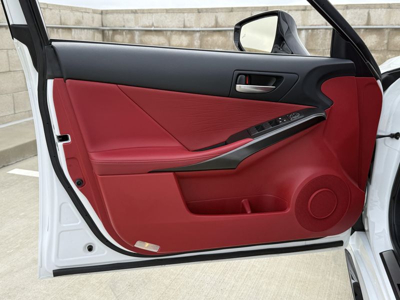 2022 Lexus IS 350 F-SPORTImage 17