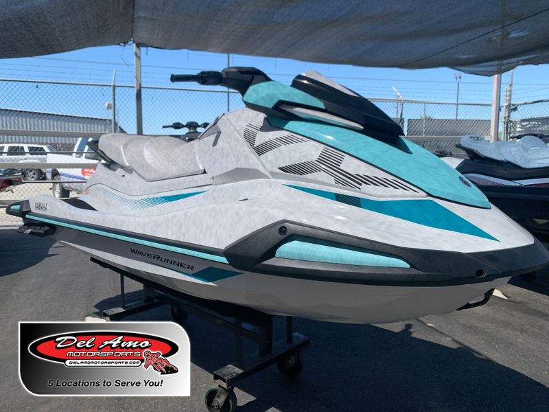 New 2025 Yamaha VX Image 1