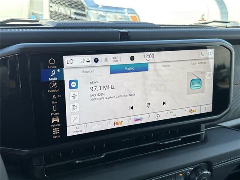 New 2025 Jeep Wrangler 4-door RubiconImage 18