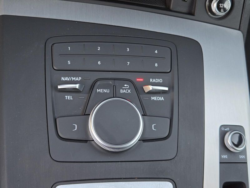 2020 Audi SQ5 Premium photo 12