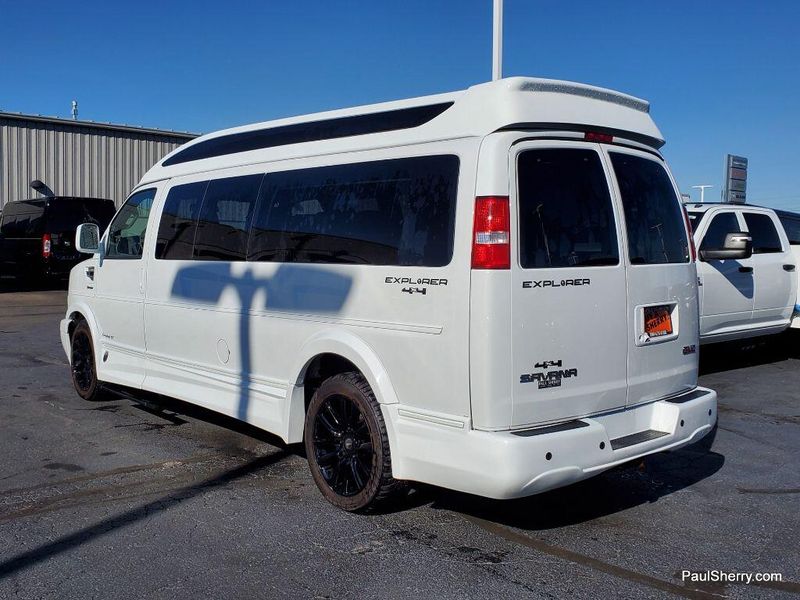 2019 GMC Savana 2500 Image 10