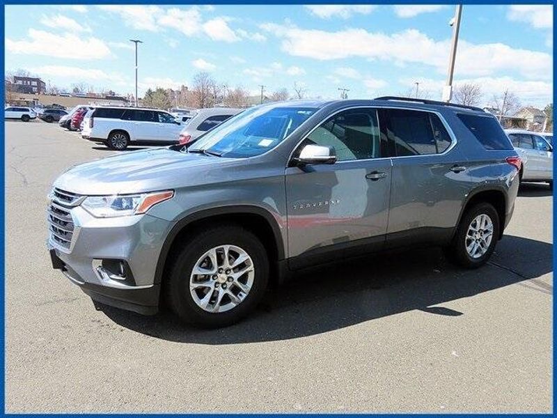 2019 Chevrolet Traverse LTImage 1