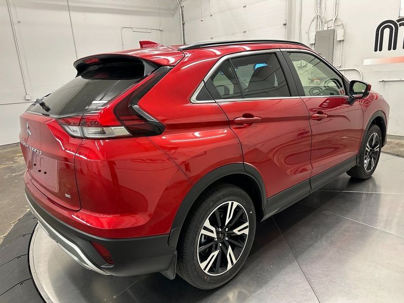 2024 Mitsubishi Eclipse Cross SEImage 10