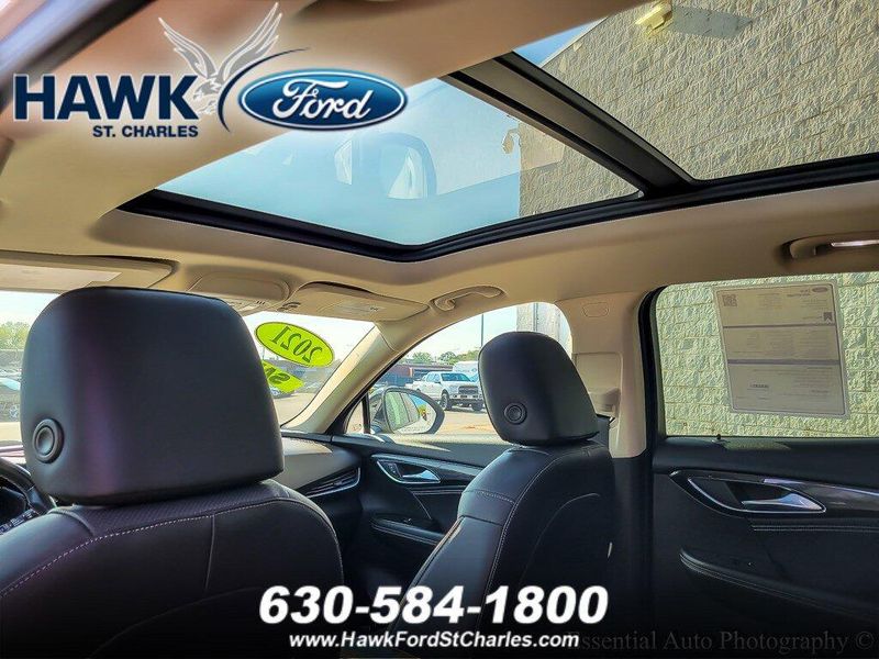 2021 Buick Envision Essence photo 10